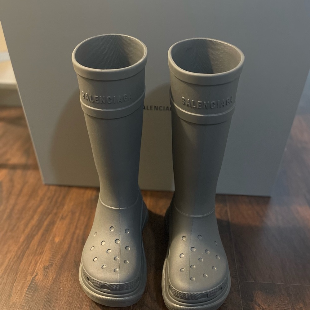 Brand-new Balenciaga croc boots gray